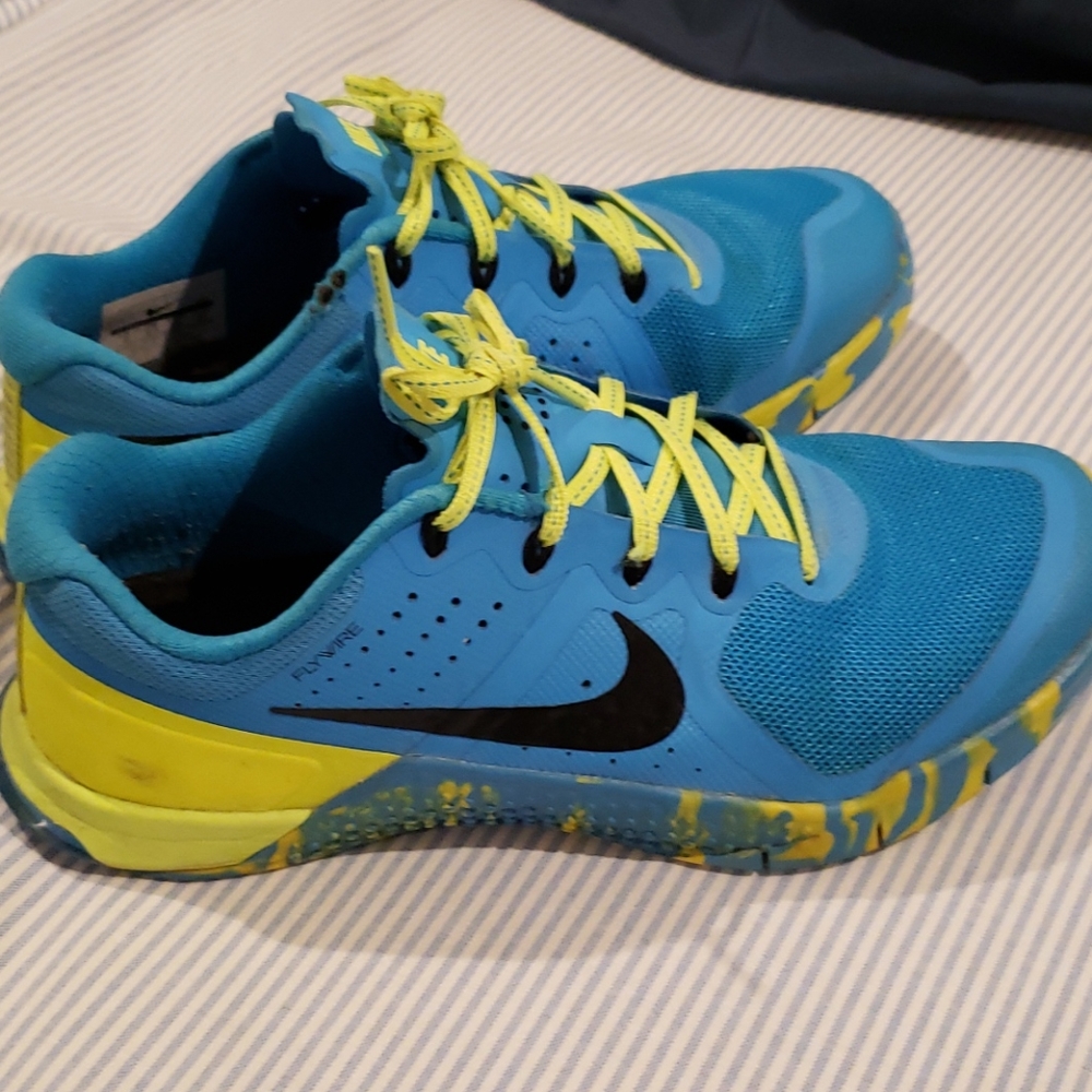 Nike flywire